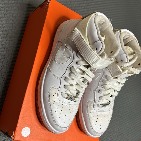Nike HighTop AF1 - Picture 2 of 4